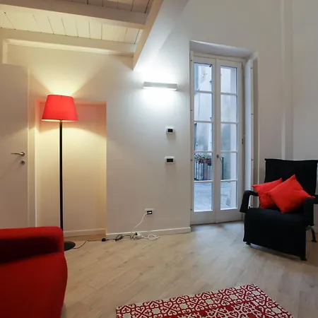 Apartman Carlo Alberto 46 *